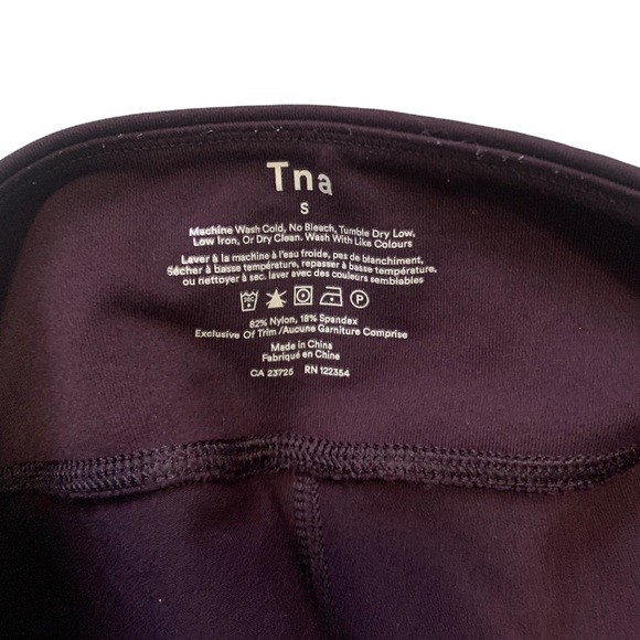 TNA Burgundy Leggings EUC -SZ Small - Picture 5 of 6